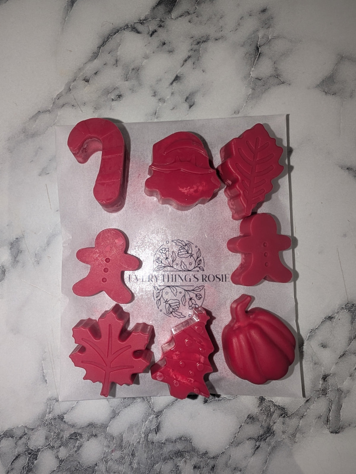 ✨ Flower & heart wax melts ✨ Once they're gone that's it 😲